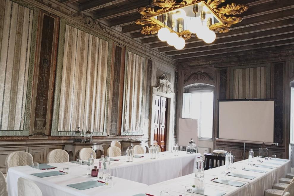 palazzonovello en rent-conference-rooms-business-meetings 005